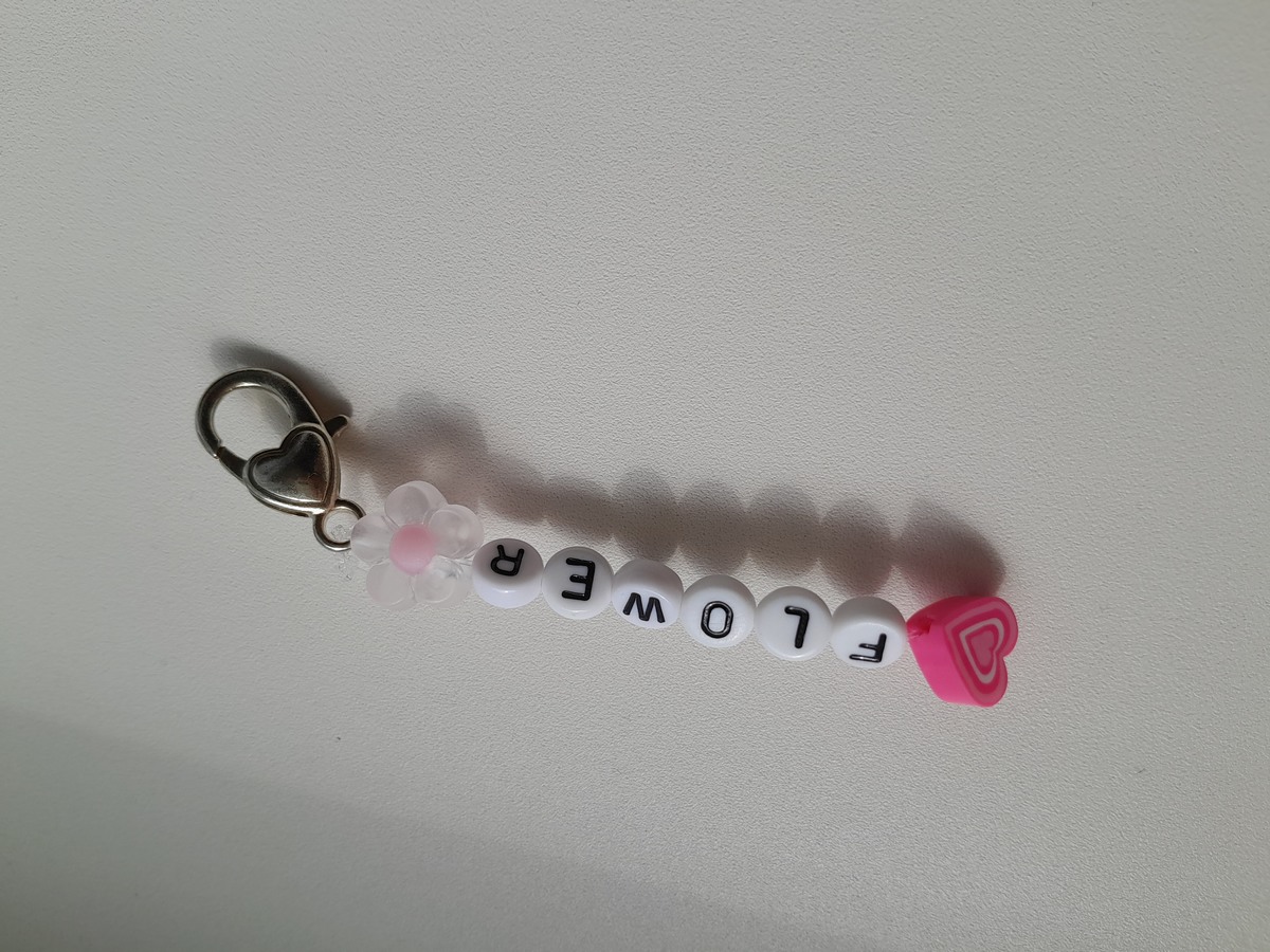 Prívesok FLOWER s velkým zapínatkom